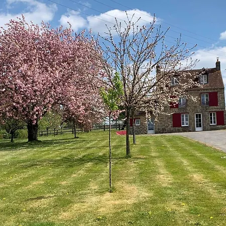 Maison Chaleureuse En Normandie Avec Jardin Arbore - Fr-1-497-143 * Menil-Gondouin