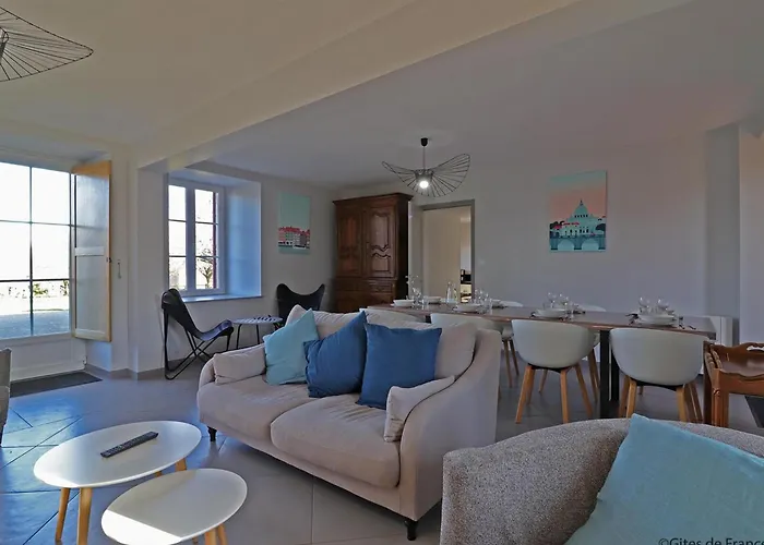 Hébergement de vacances Maison Chaleureuse En Normandie Avec Jardin Arboré - Fr-1-497-143