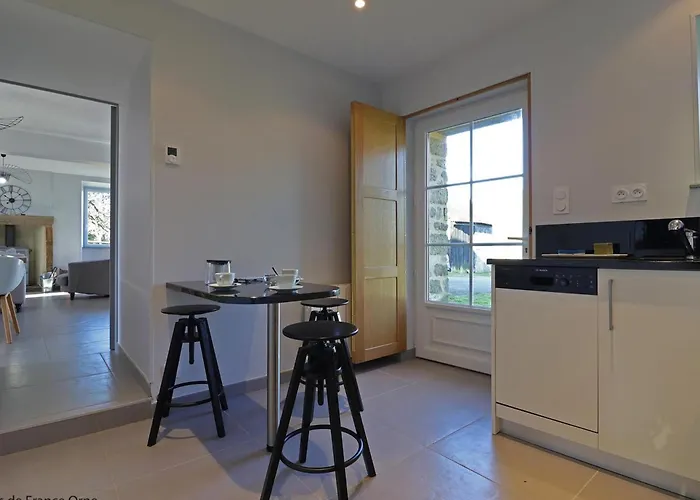 Maison Chaleureuse En Normandie Avec Jardin Arboré - Fr-1-497-143 Menil-Gondouin